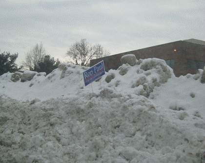 Ron Paul Cliimbs Mountain